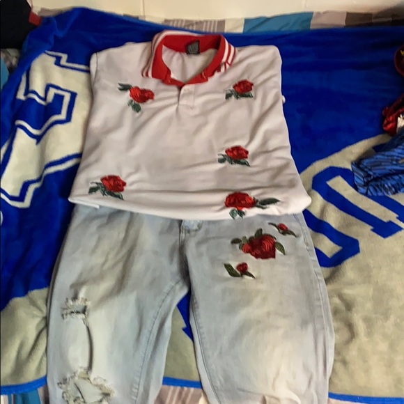 Clothes - Picture 3 of 3